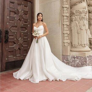 Essense of Australia D3941 Wedding Gown